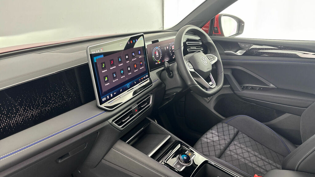 Volkswagen Tiguan Tsi Ehybrid 19.7Kwh R-line Dsg Euro 6 5-Door KP75XDB Red #2
