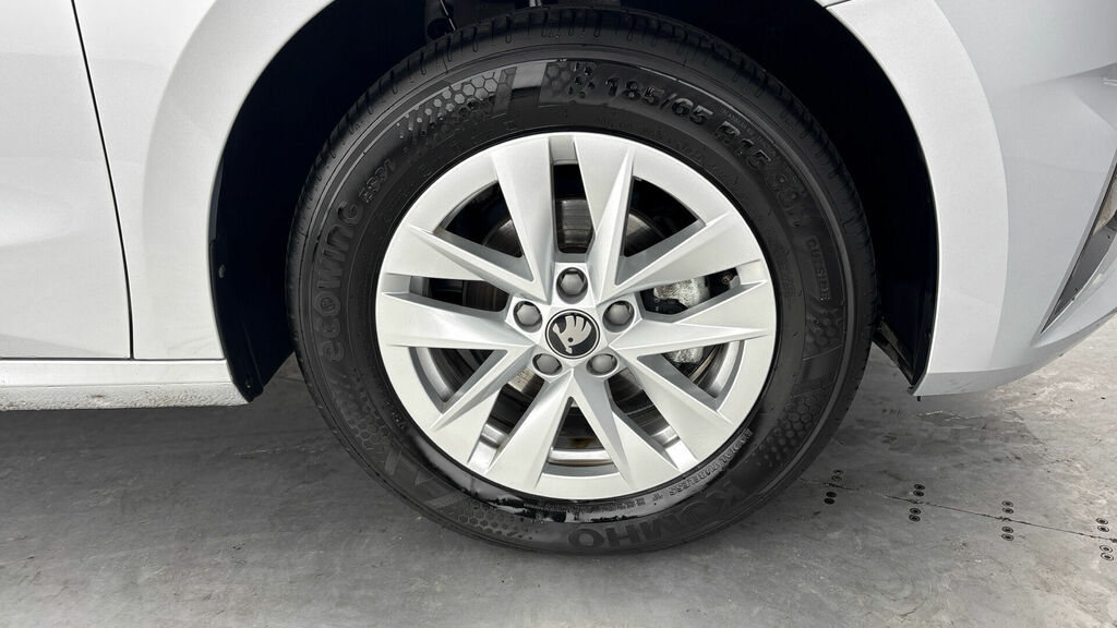 Skoda Fabia 1.0 Tsi Se Edition Euro 6 5-Door GD25FAU Silver #5