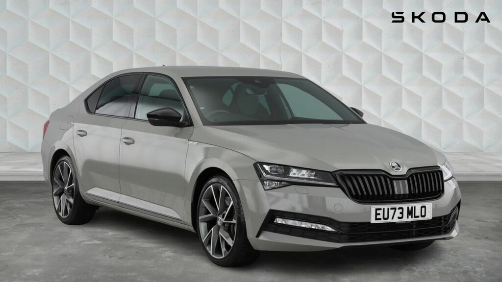 Skoda Superb 2.0 Tsi Sportline Plus Dsg 4Wd Euro 6 5-Door Grey