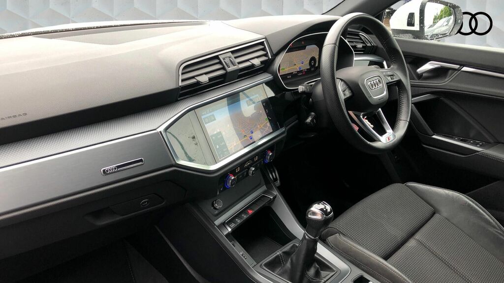 Audi Q3 Tfsi Cod 35 S Line Euro 6 5-Door RJ19DFX White #2