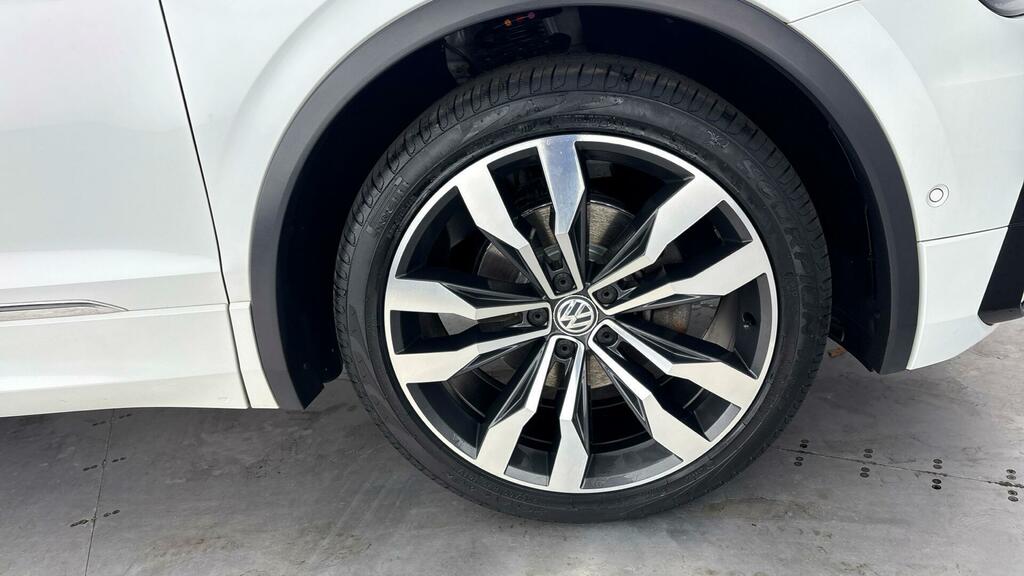 Volkswagen Tiguan 2.0 Tdi R-line Tech Dsg Euro 6 5-Door White #4