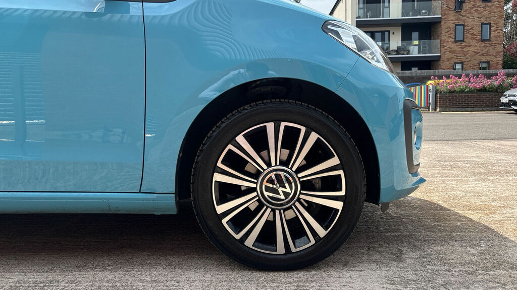 Volkswagen Up 1.0 Black Edition Euro 6 5-Door VE22MYT Blue #5