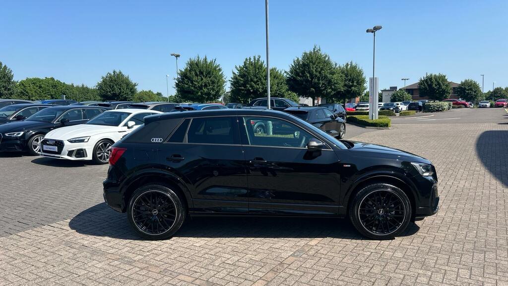 Audi Q2 Tfsi Cod 35 Black Edition S Tronic Euro 6 5-Door Black #2