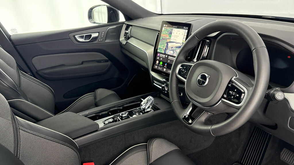 Volvo XC60 2.0 B5 Mhev Plus Black Edition Euro 6 5-Door CK75WTF Black #6