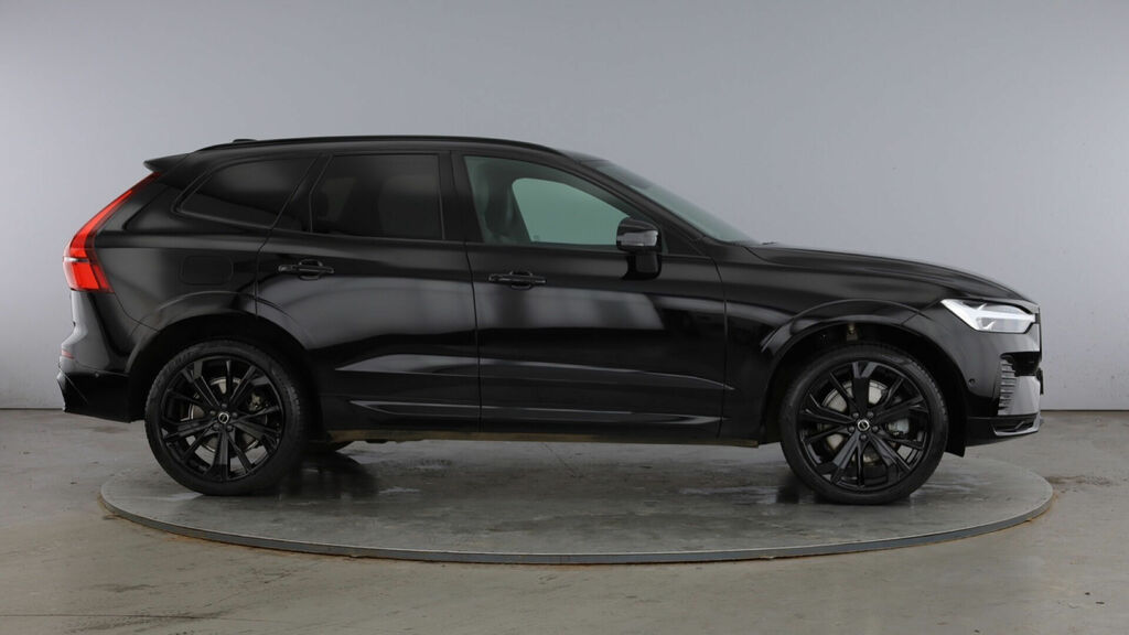 Volvo XC60 2.0 B5 Mhev Plus Black Edition Euro 6 5-Door CK75WTF Black #4