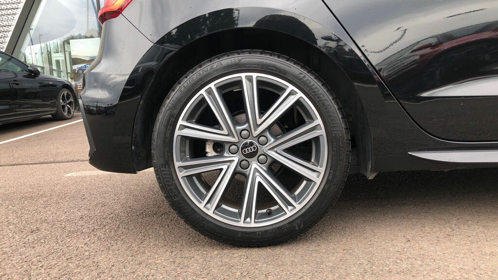 Audi A1 Tfsi 35 S Line Sportback S Tronic Euro 6 5-Door VU73CMZ Black #5
