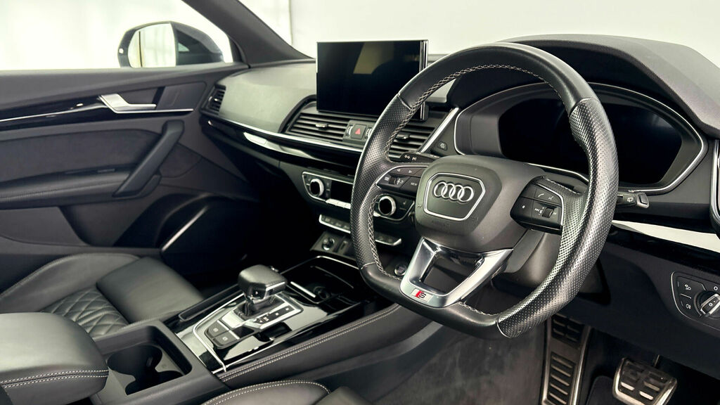 Audi Q5 2.0 Tdi 40 Edition 1 S Tronic Quattro Euro 6 5-Doo WP22GRK Black #6