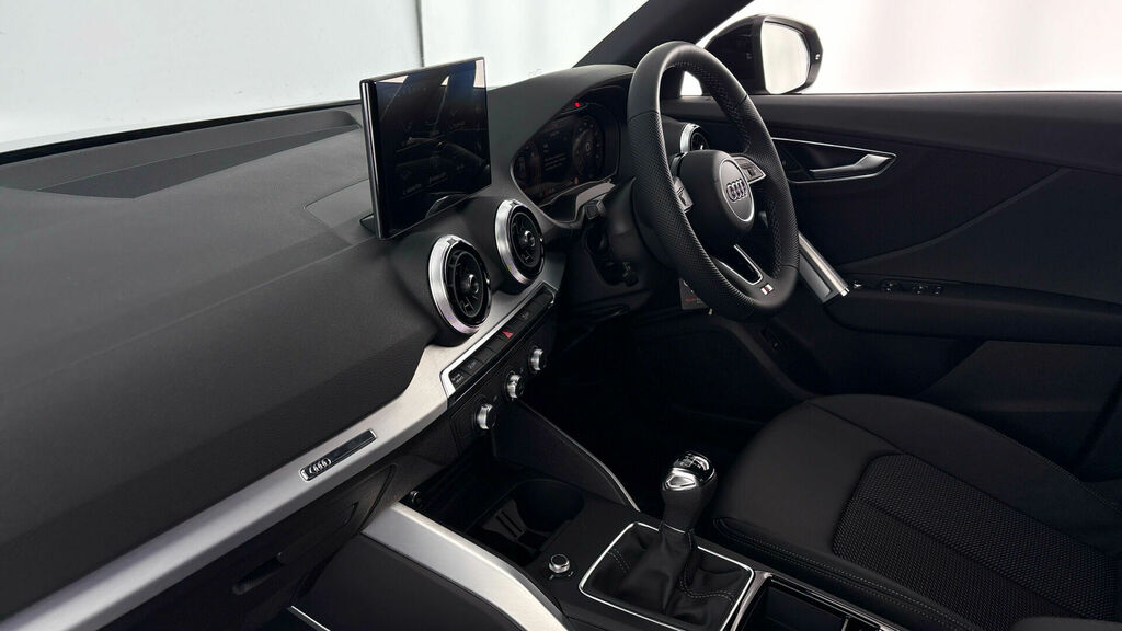 Audi Q2 Tfsi Cod 35 S Line Euro 6 5-Door CF75ZHU Black #2