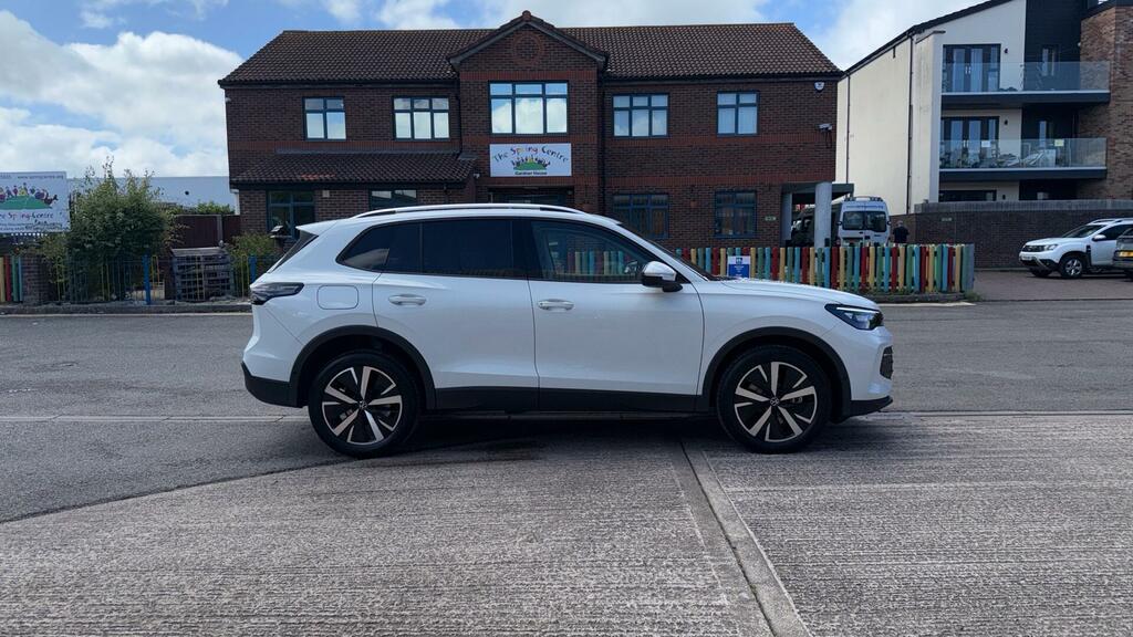 Volkswagen Tiguan Tsi Ehybrid 19.7Kwh Match Dsg Euro 6 5-Door VE26DRZ White #4
