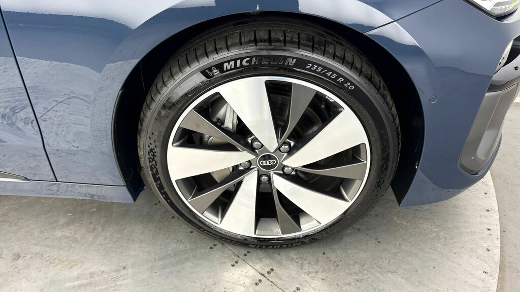 Audi A6 E-tron Avant 100Kwh Performance S Line 5-Door Blue #5