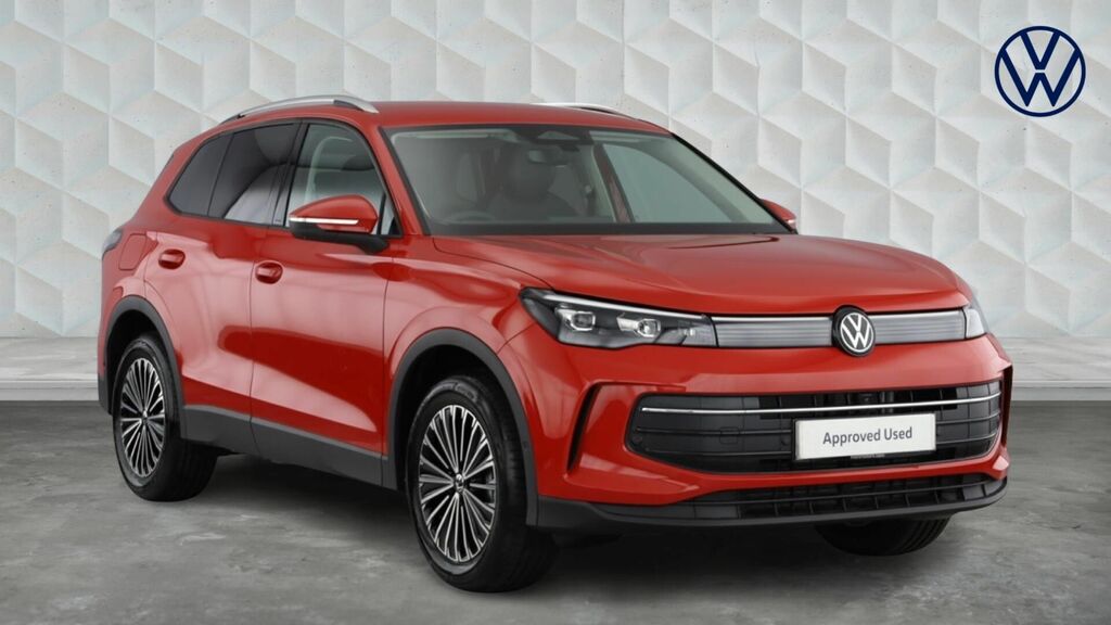 Volkswagen Tiguan 2.0 Tdi Match Dsg Euro 6 5-Door Red