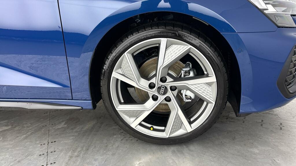 Audi A3 Saloon Black Edition Tfsi 150 Ps S Tronic Blue #4