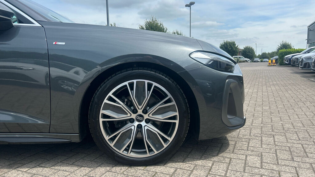 Audi A5 2.0 Tfsi S Line Saloon S Tronic Euro 6 5-Door KJ25ZVL Grey #5