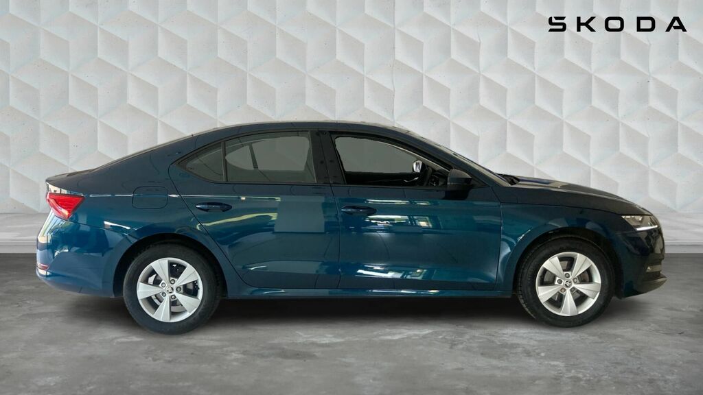 Skoda Octavia Tsi Act Se Technology Euro 6 5-Door PN24VXO Blue #4