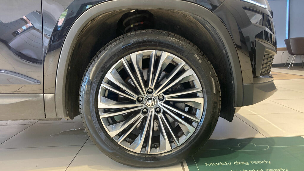 Skoda Kodiaq 2.0 Tdi Se L Executive Dsg 4Wd Euro 6 5-Door 7 Se FN23UFK Black #5