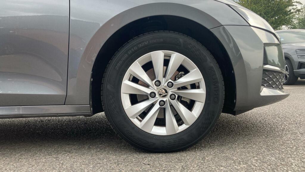 Skoda Octavia Tsi Act Se Technology Euro 6 5-Door Grey #4