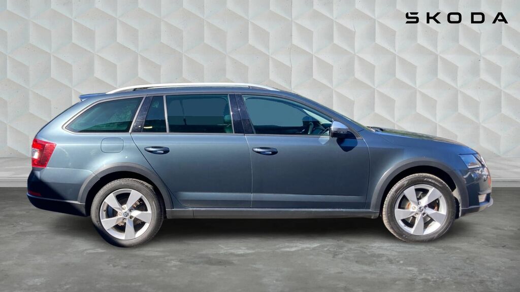 Skoda Octavia 2.0 Tdi Scout Dsg 4Wd Euro 6 5-Door Grey #4