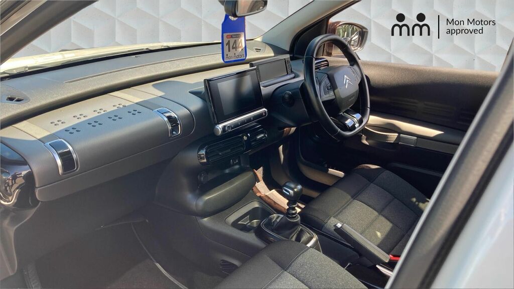 Citroen C4 Cactus Puretech Gpf Flair Euro 6 5-Door KR68VJZ White #2