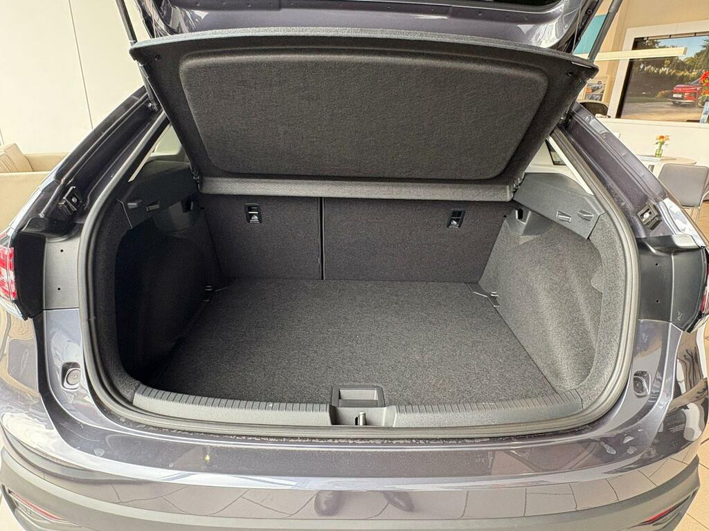 Volkswagen Taigo 1.0 Tsi 115 Match Heated Front Seats Space Black #18
