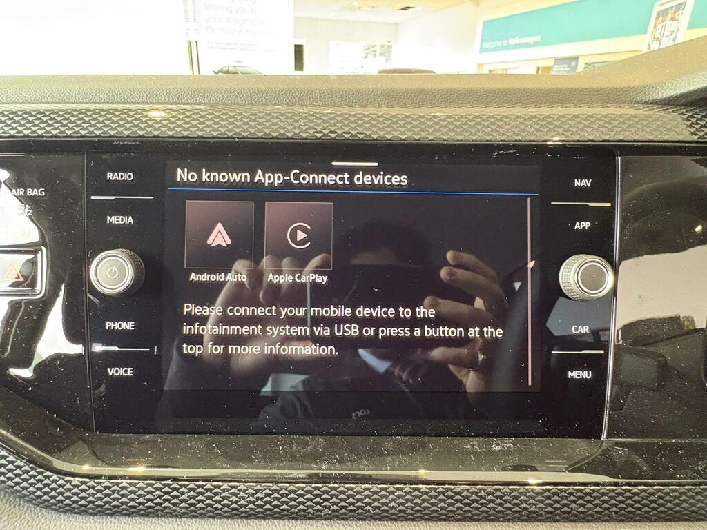 Volkswagen Taigo 1.0 Tsi 115 Match Heated Front Seats Space Black #38