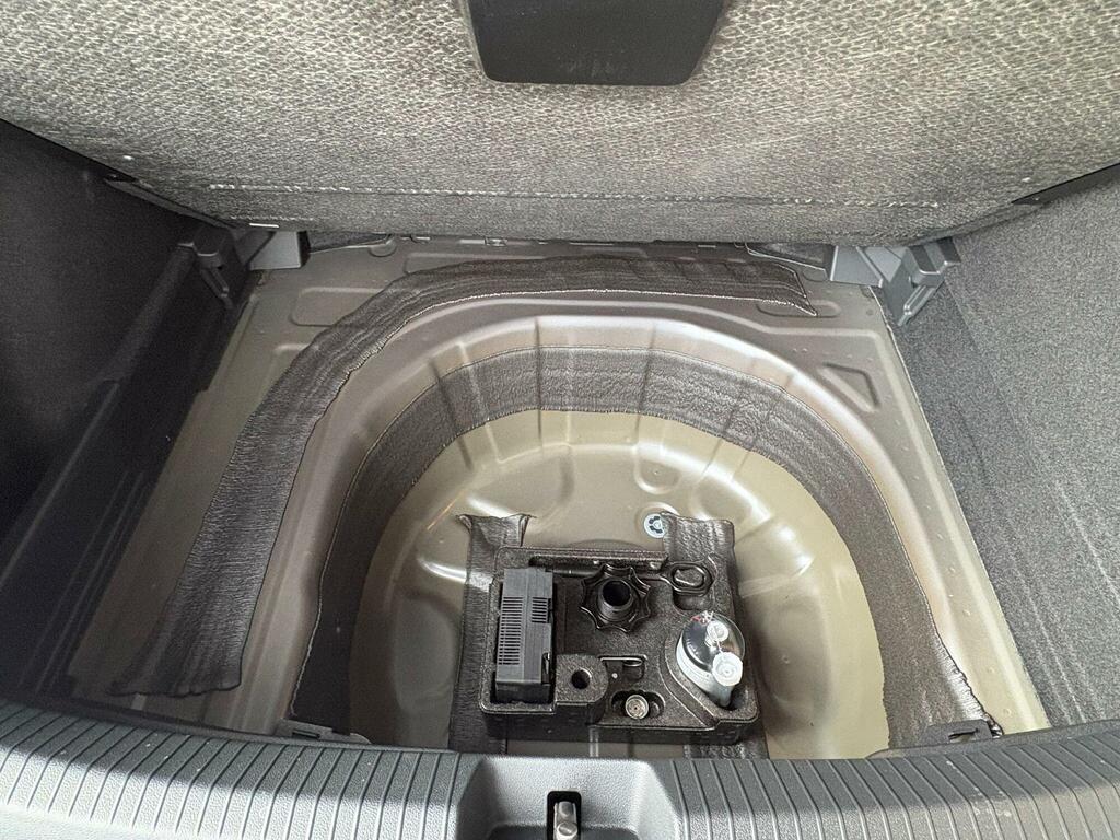 Volkswagen Taigo 1.0 Tsi 115 Match Heated Front Seats Space Black #19