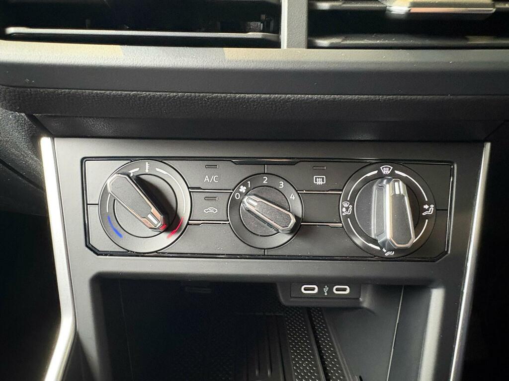 Volkswagen Taigo 1.0 Tsi 115 Match Heated Front Seats Space Black #28