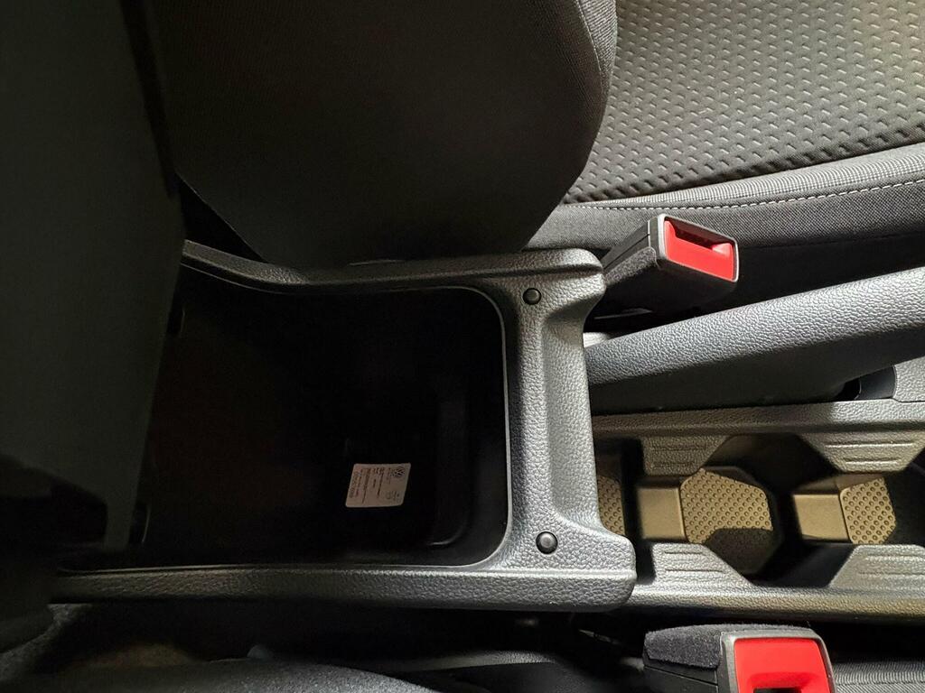 Volkswagen Taigo 1.0 Tsi 115 Match Heated Front Seats Space Black #39