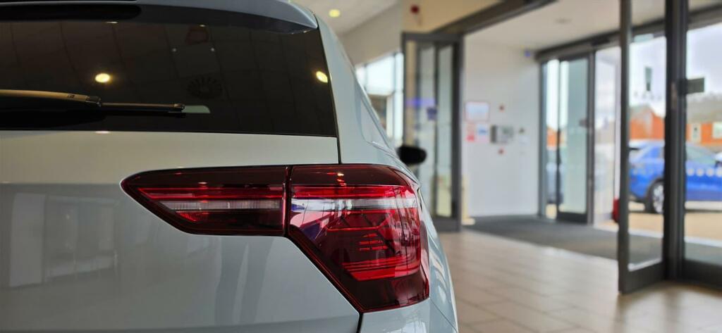 Volkswagen Polo 2.0 Tsi Gti Hatchback Dsg Red #15