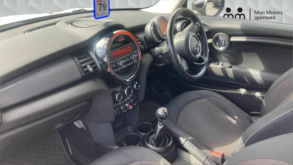Mini Hatch Cooper Euro 6 3-Door WP67KXE White #2
