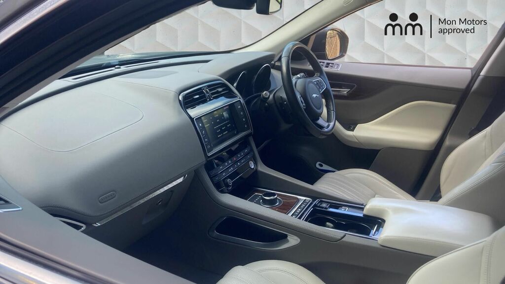 Jaguar F-Pace 2.0 D180 Portfolio Euro 6 5-Door Grey #2