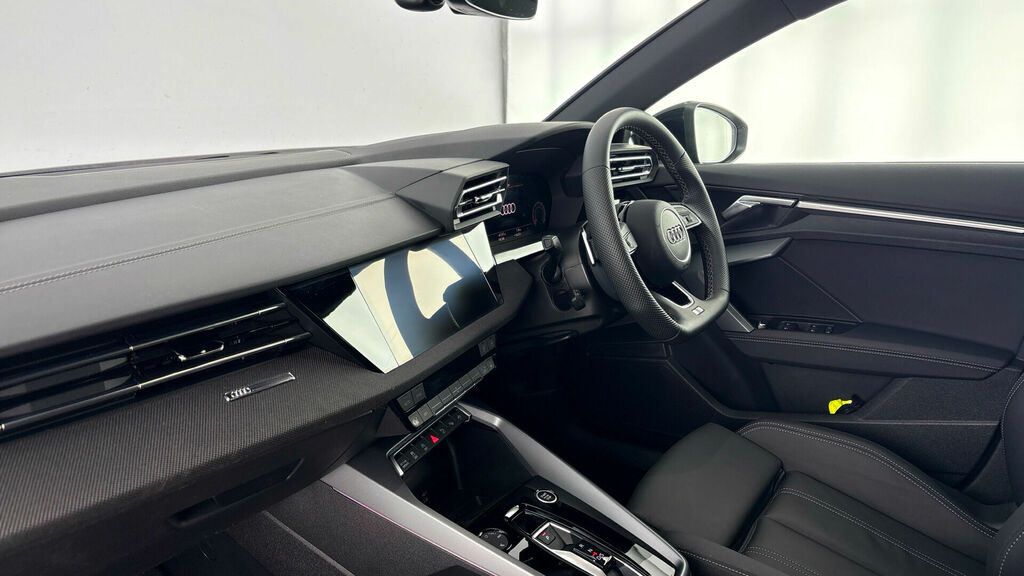 Audi A3 Tfsi Black Edition Sportback S Tronic Euro 6 5-Doo CA75YOM Black #2