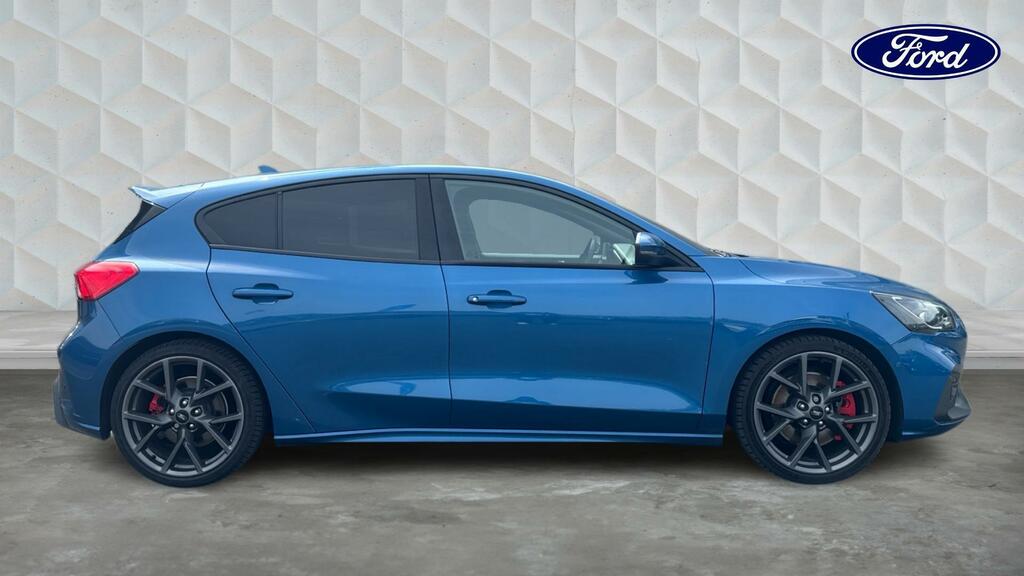Ford Focus Ecoboost St Euro 6 5-Door WV70XZE Blue #3