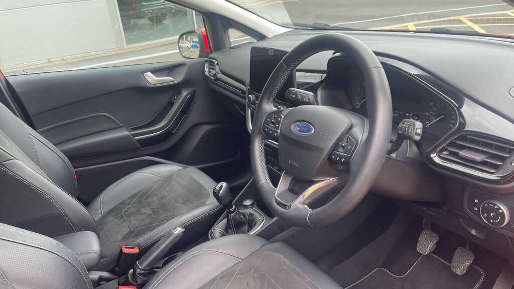 Ford Fiesta 1.0T Ecoboost Titanium X Euro 6 5-Door ME23EZL Red #6