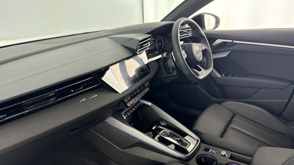 Audi A3 2.0 Tdi 35 Black Edition Sportback S Tronic Euro 6 DV74TRZ White #2