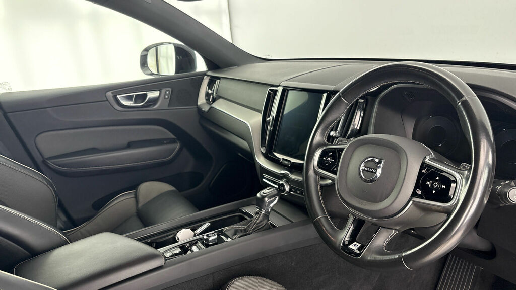 Volvo XC60 2.0 D4 R-design Euro 6 5-Door NL69HKT Silver #6