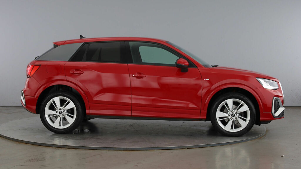 Audi Q2 Tfsi Cod 35 S Line Euro 6 5-Door WX24FCO Red #4