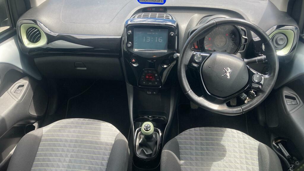 Peugeot 108 Active White #8