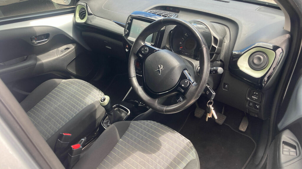 Peugeot 108 1.0 Collection Euro 6 5-Door VO21HFU Silver #6