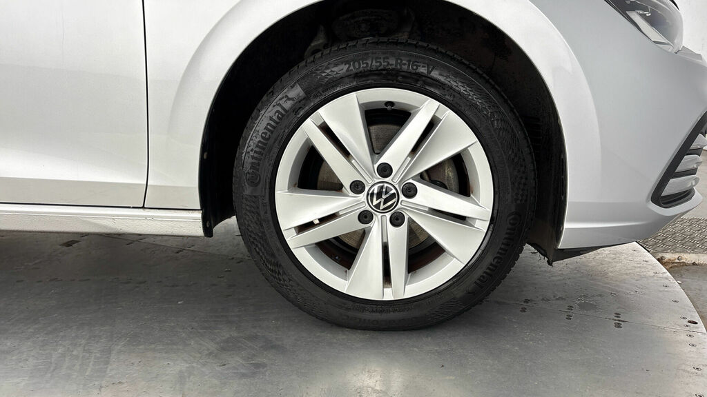 Volkswagen Golf Tsi Life Euro 6 5-Door CF20EDK Silver #5