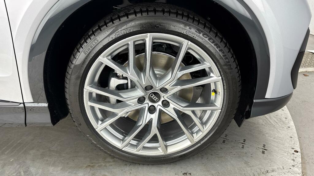 Audi Q4 E Tron Q4 Sportback Black Edition 45 210 00 Kw Silver #4