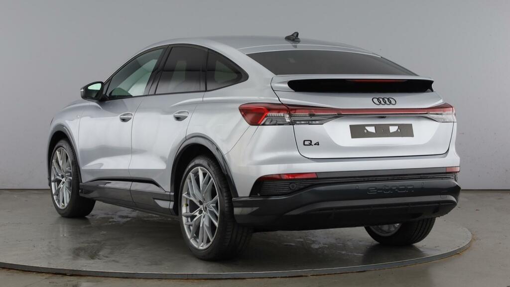 Audi Q4 E Tron Q4 Sportback Black Edition 45 210 00 Kw Silver #2