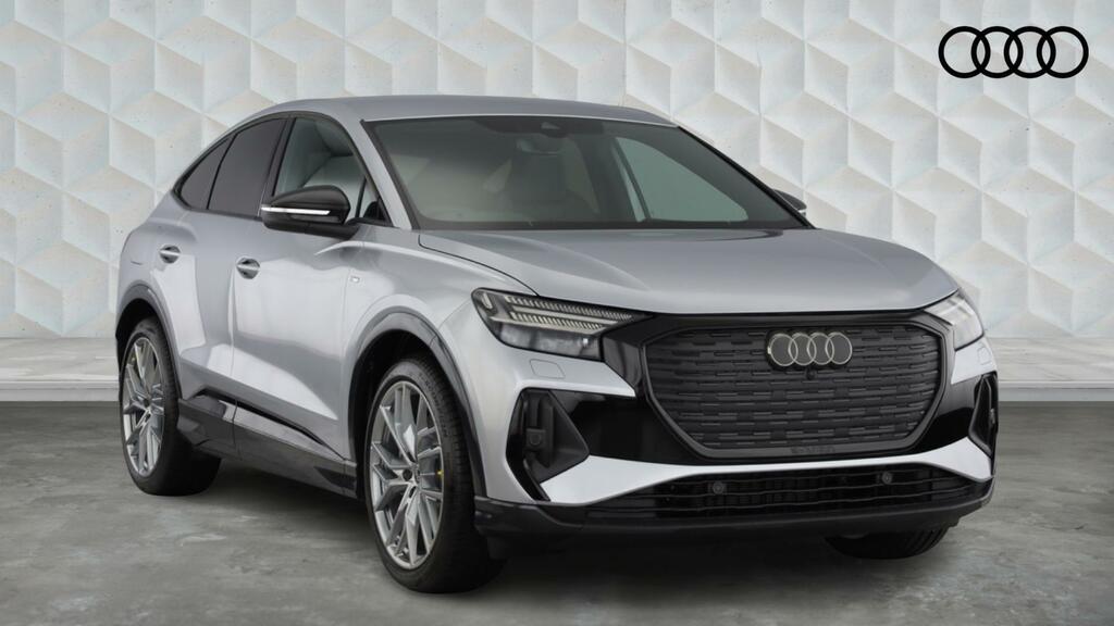 Audi Q4 E Tron Q4 Sportback Black Edition 45 210 00 Kw Silver