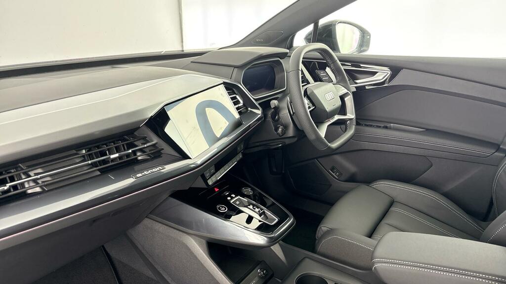 Audi Q4 E Tron Black Edition 45 E-tron Quattro 21000 Kw Black #16