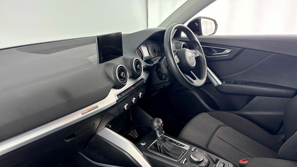 Audi Q2 Tdi Sport S Tronic Euro 6 5-Door Black #2