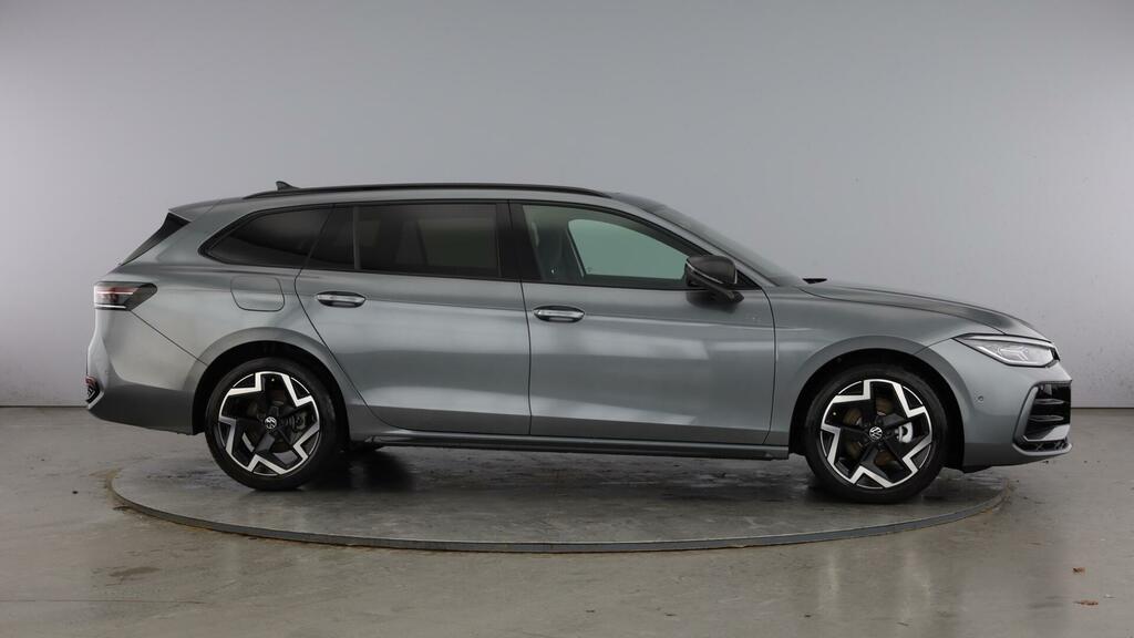 Volkswagen Passat R-line 1.5 Etsi 150 Ps 7-Speed Dsg 5-Door Grey #3