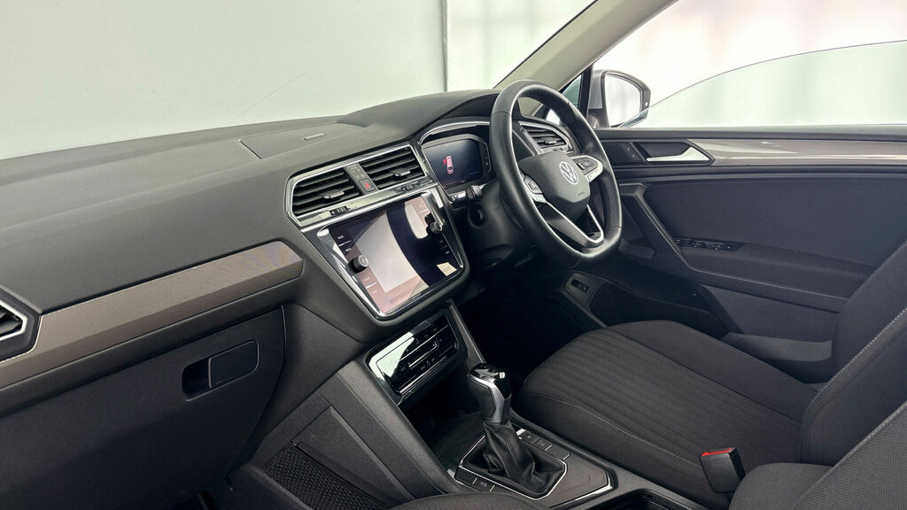 Volkswagen Tiguan Allspace Tsi Life Dsg Euro 6 5-Door Silver #2