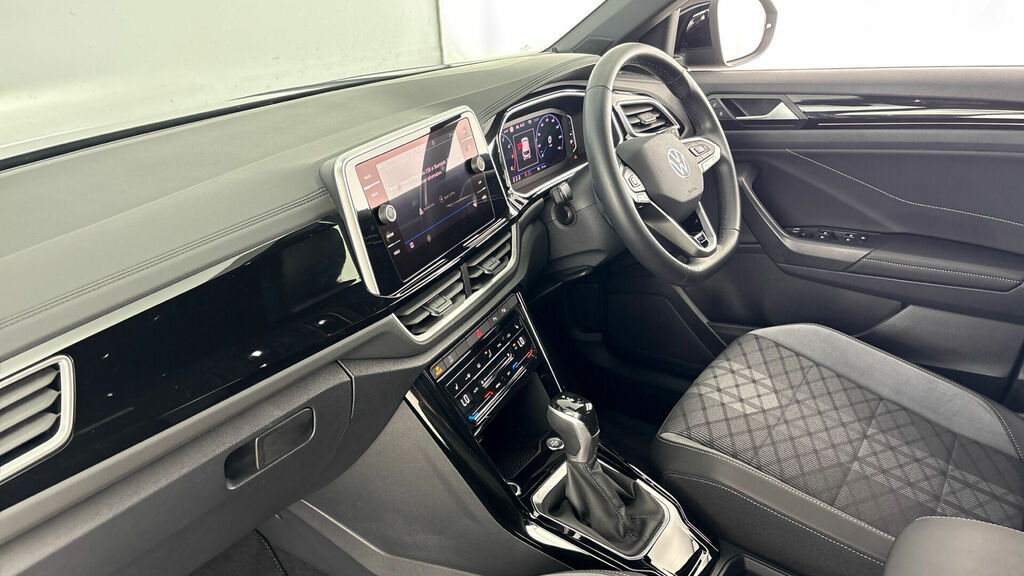 Volkswagen T-Roc Tsi R-line Dsg Euro 6 5-Door WU24RLX Black #2
