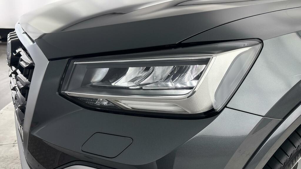 Audi Q2 S Line 35 Tfsi 150 Ps S Tronic Black #14