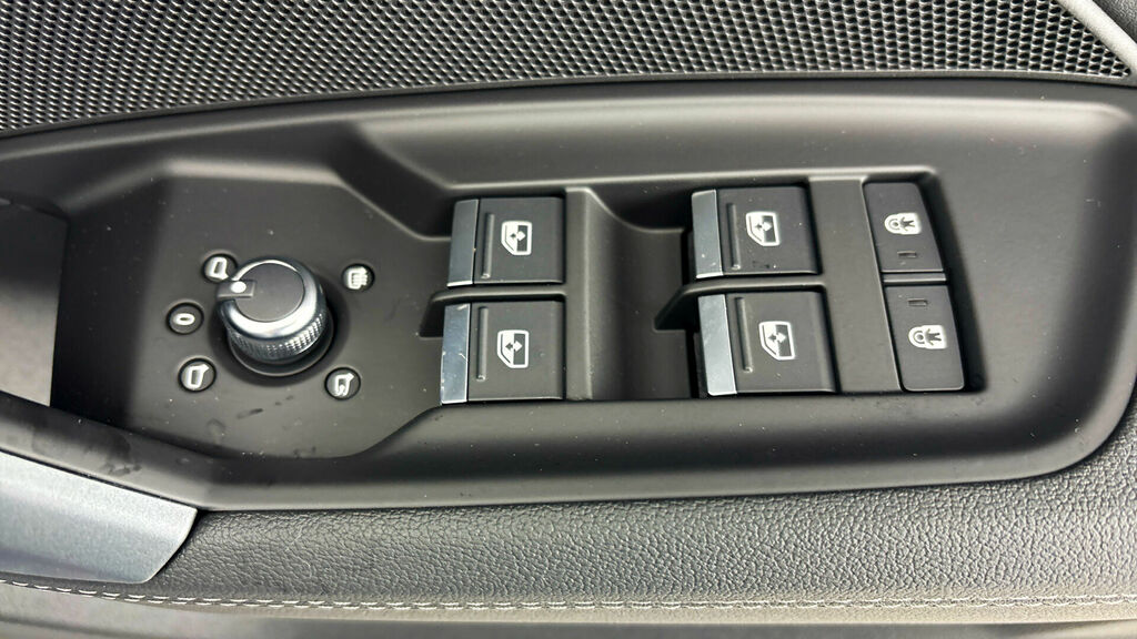 Audi A3 1.5 Tfsie Black Edition Sportback Plug- FY26VEH Black #19
