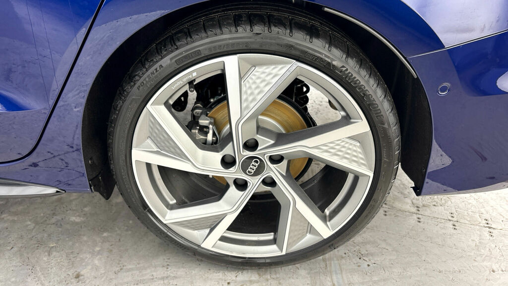 Audi A3 1.5 Tfsie Black Edition Sportback Plug- FY26VEH Black #33